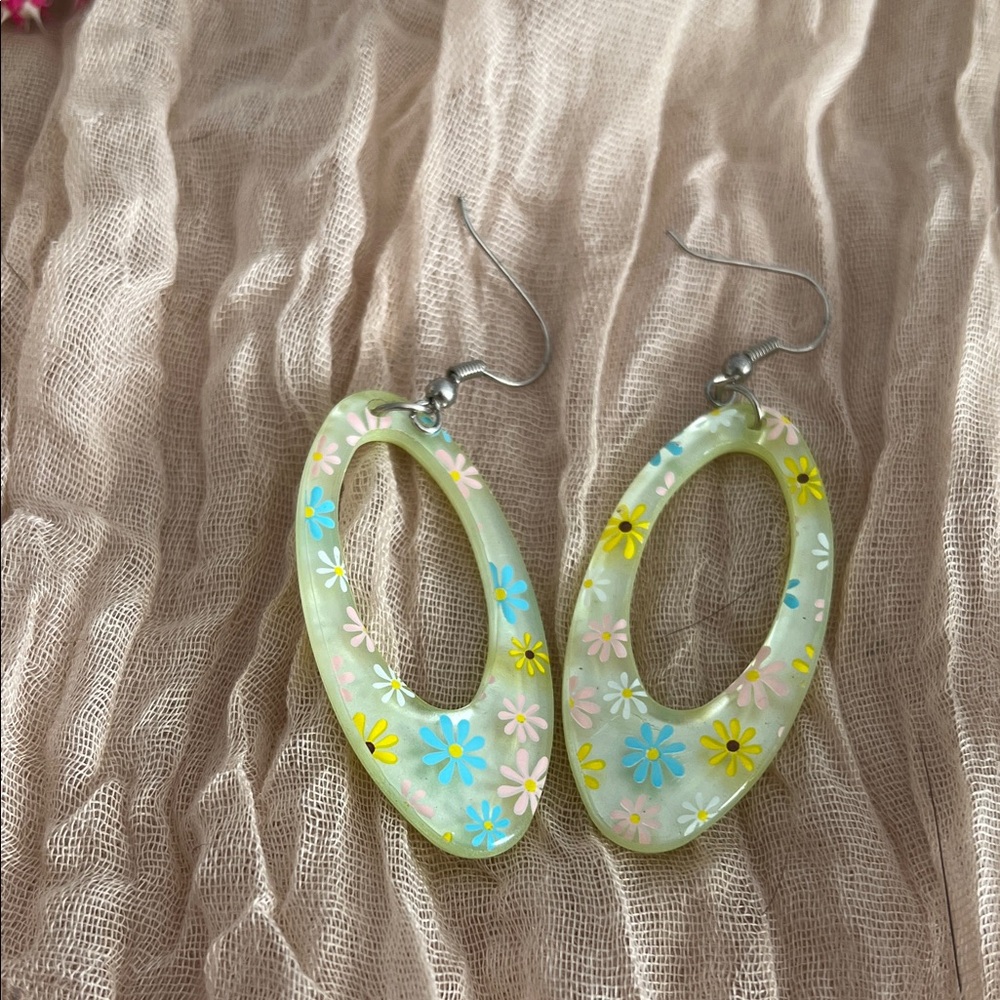 Colorful Earring Bundle - Picture 6 of 6